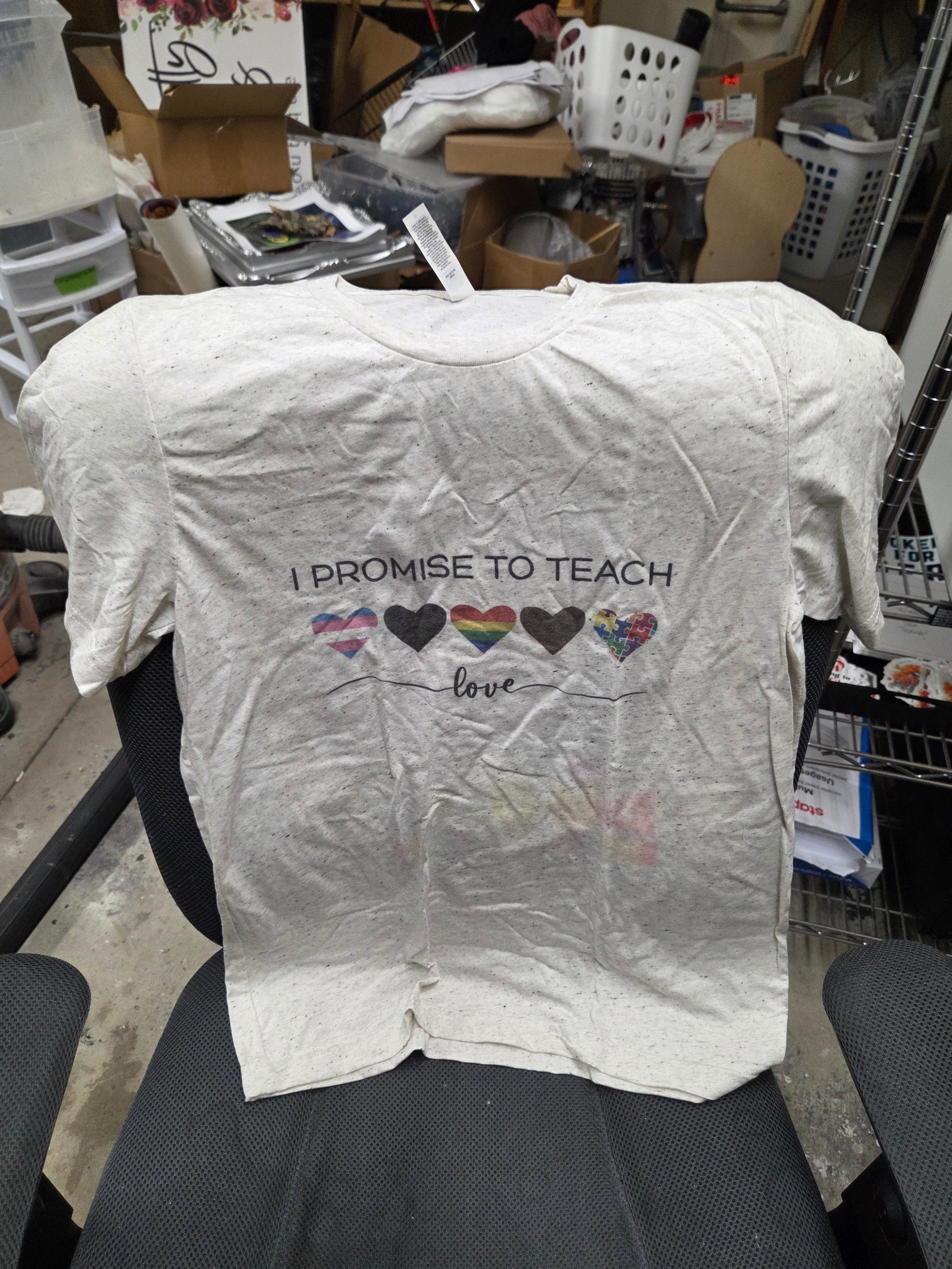 Tee Size Medium - The Pretty Things.ca